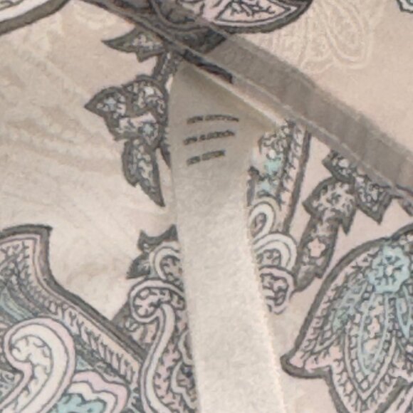 Chicos 2 No-Iron Paisley Button-Down Shirt Size large Womens tunic blouse - Picture 3 of 15